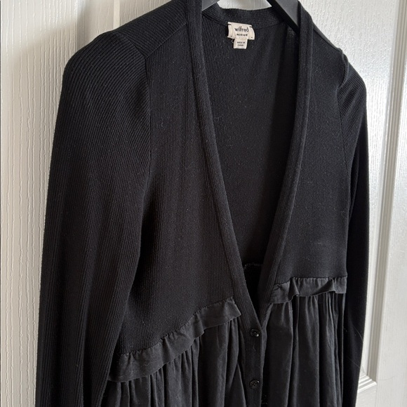 Wilfred | Aritzia Cardigan Style Top - Picture 5 of 16